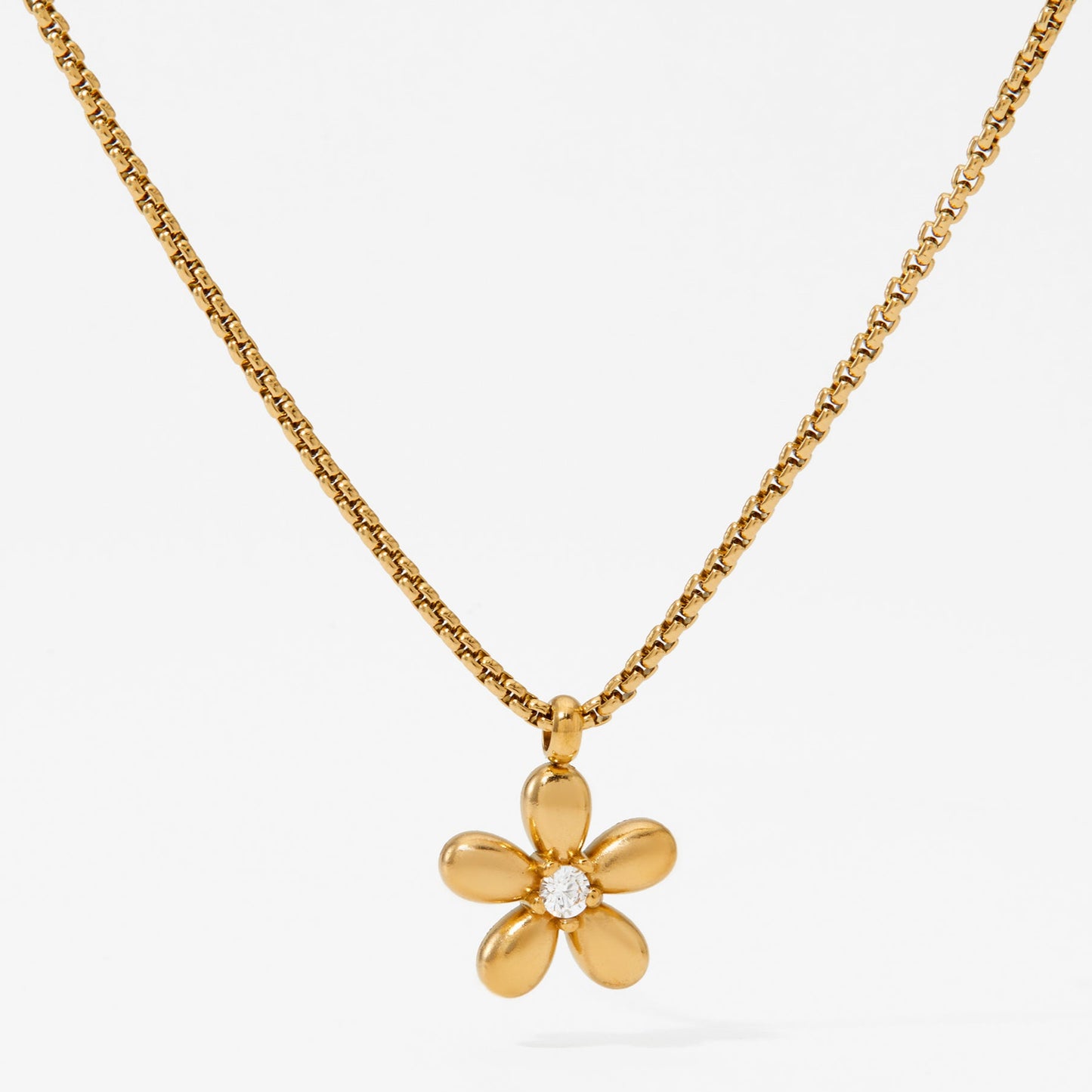 Gold Daisy Flower Pendant Necklace