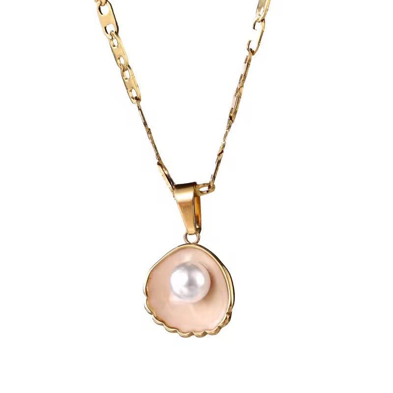 18K Gold-Plated Pearl Pendant Necklace