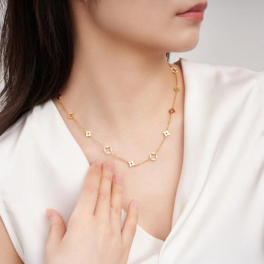 Luxury Clover Station Necklace