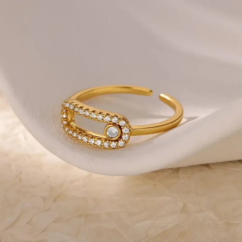 Gold Pavé Link Ring