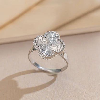 Clover Rings